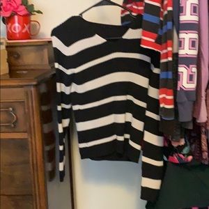 Long sleeved Sweater